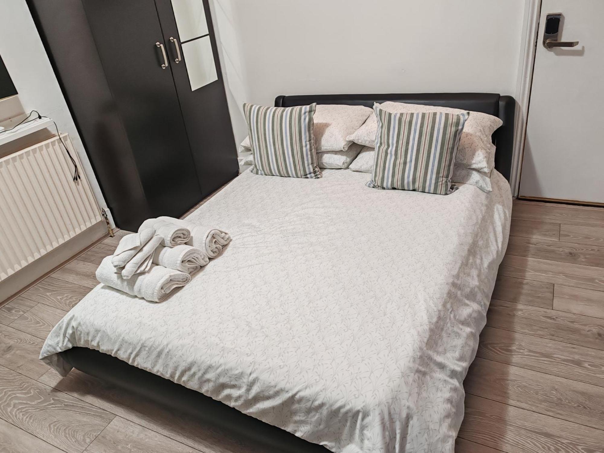 Kilburn High Road Studio Apartments Londres Extérieur photo